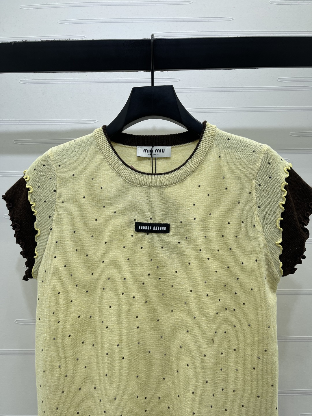 Women's short sleeves